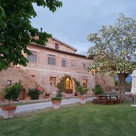 Fattoria Le Pietre Vive Di * Monteaperti (Siena)