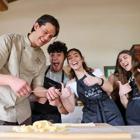 Fattoria Le Pietre Vive Di *