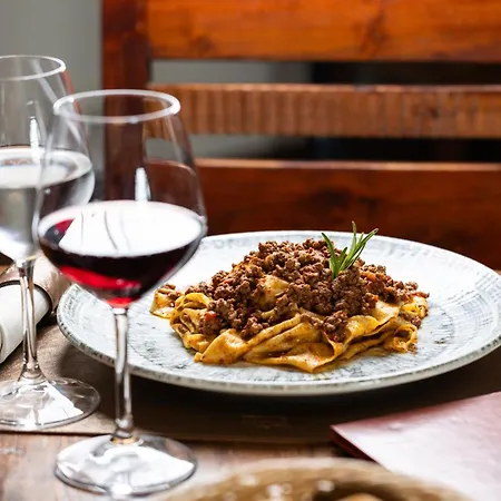 Fattoria Le Pietre Vive Di *